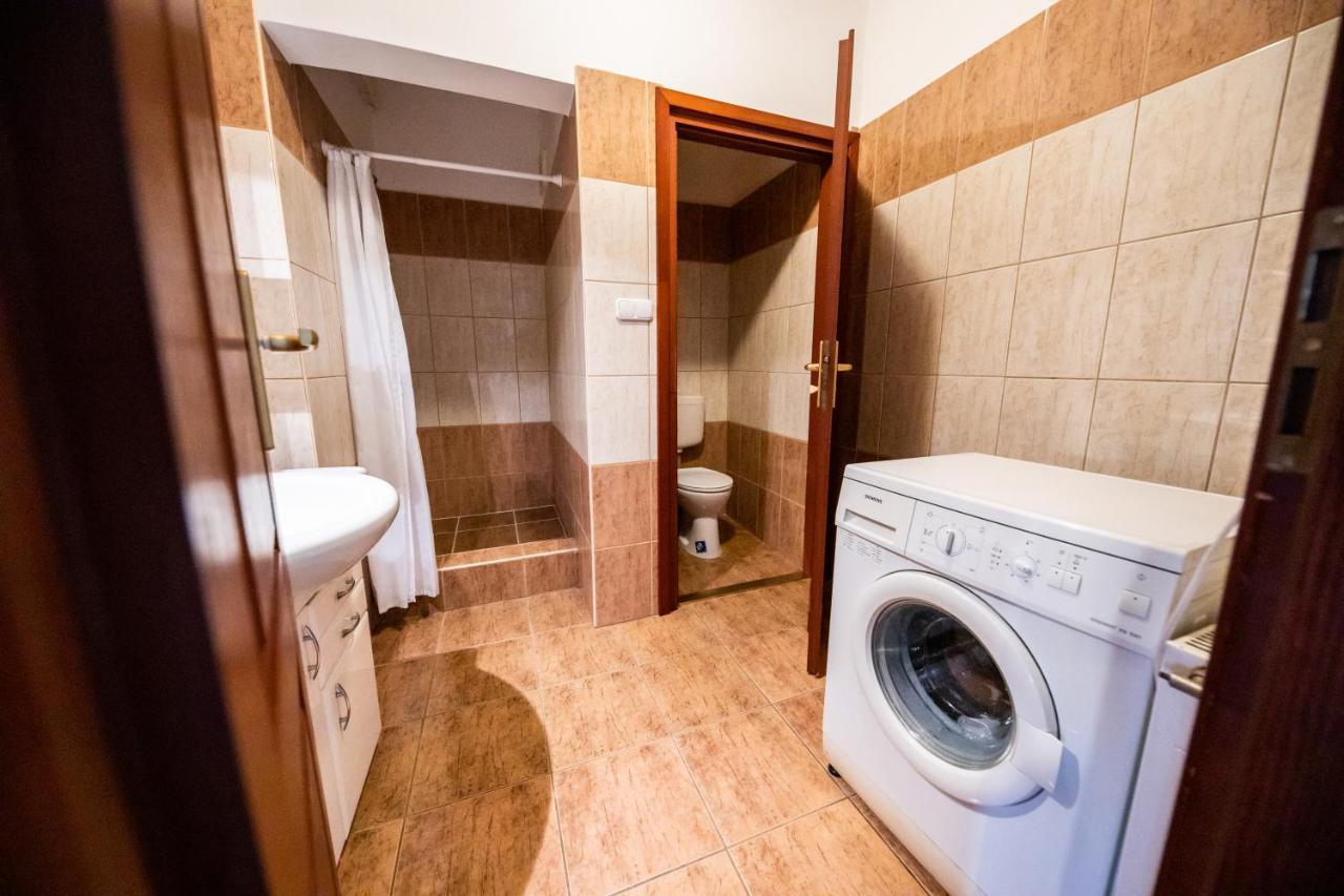 Elit Apartman Leilighet Debrecen Eksteriør bilde
