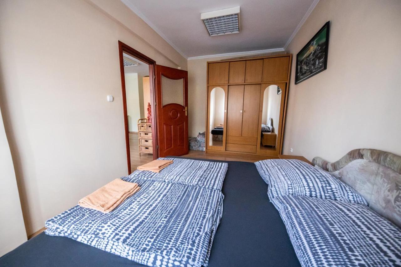 Elit Apartman Leilighet Debrecen Eksteriør bilde